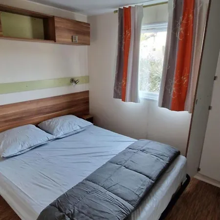 Mobil 6 Pers. Avec Terrasse - Api-1-52-1300 Campingplads *