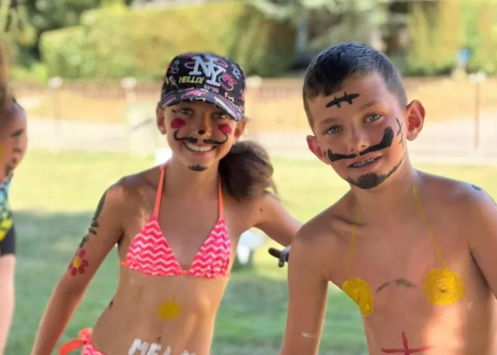 Mobil 6 Pers. Avec Terrasse - Api-1-52-1300 Saint-Geniez-dʼOlt