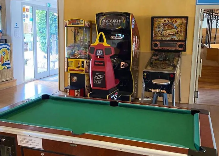 Mobil 6 Pers. Avec Terrasse - Api-1-52-1300 * Saint-Geniez-dʼOlt